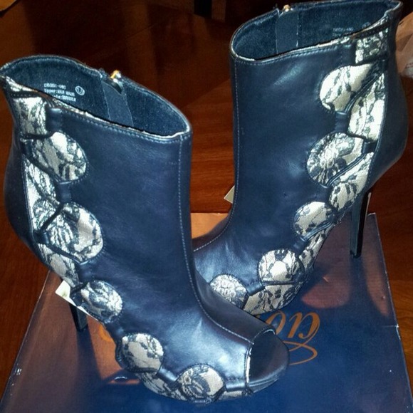 🖤 Dereon heels 🖤 - Picture 5 of 5