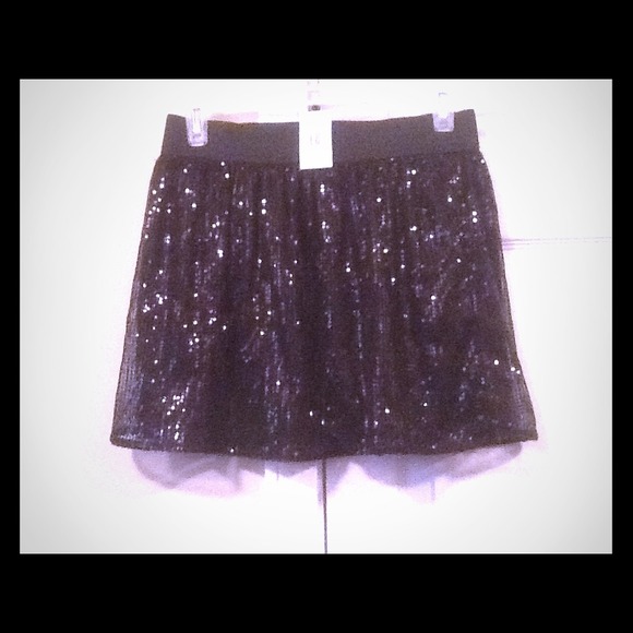 ✨Sequence little black skirt✨ - Picture 1 of 2