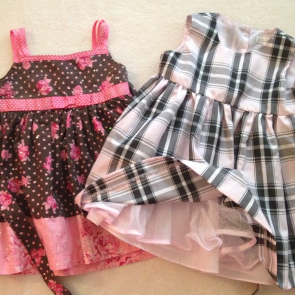 ✋SOLD 12 mos Dress Bundle