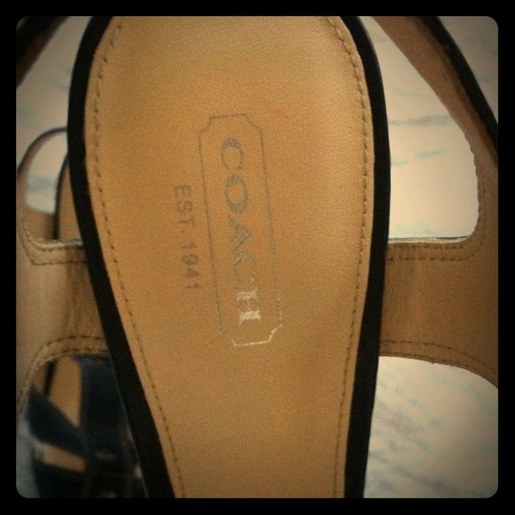 Reduced @Coach shoes never worn out