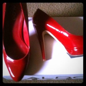 Aldo red pumps
