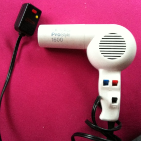 💢SOLD💢White hair blow dryer