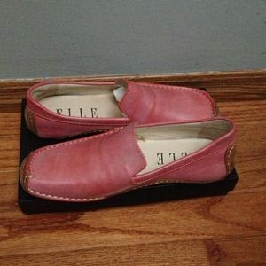 **REDUCED***New pink leather flats