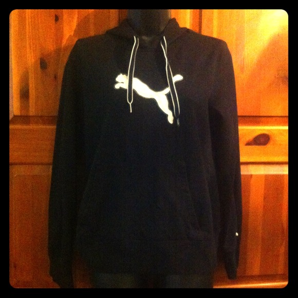💛*SOLD*Puma sweatshirt