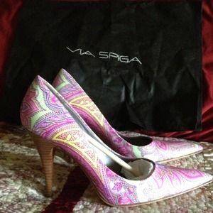 Brand new Via Spiga heels