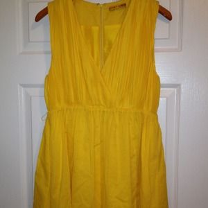 Beautiful bright yellow alice + olivia dress.