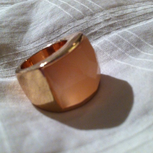 ❌SOLD❌gold & peach statement ring