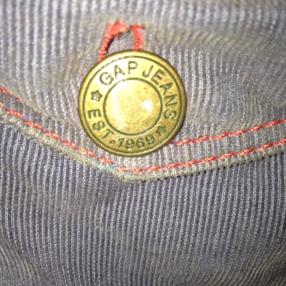 GAP - Picture 4 of 4