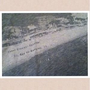 American Eagle crop t-shirt