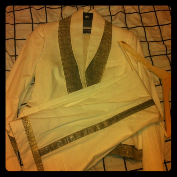 D&G Suit