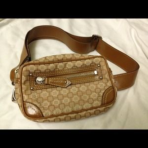 Nine West Modern Fanny Pack