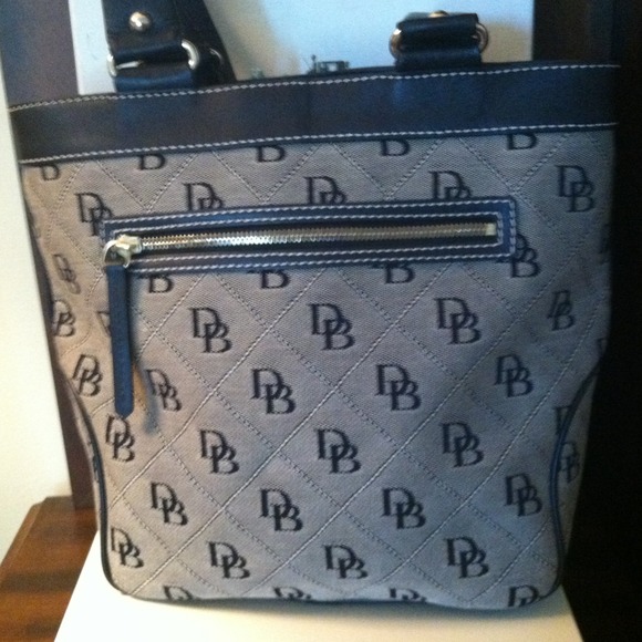 💯Dooney & Bourke handbag