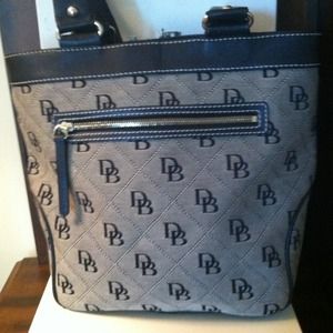 💯Dooney & Bourke handbag