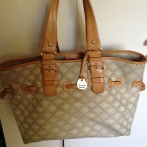 Dooney&Bourke handbag