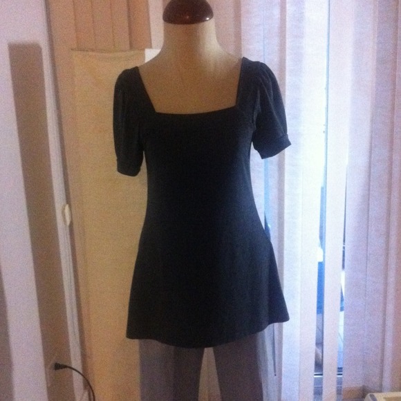 Long knit top.