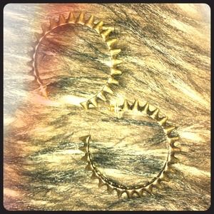 Spiked hoop earrings 💕