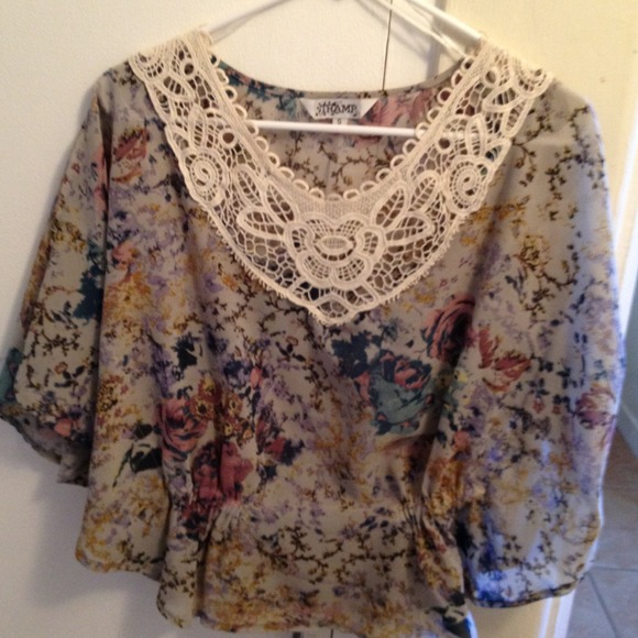 Floral top