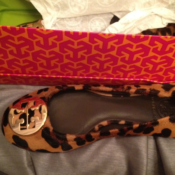 Cute Tory burch flats
