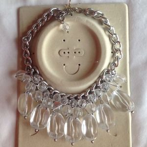 🔴SOLD🔴Crystal Bib Necklace w/Silver Hardware