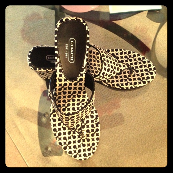 ✨Reduced✨Coach wedges