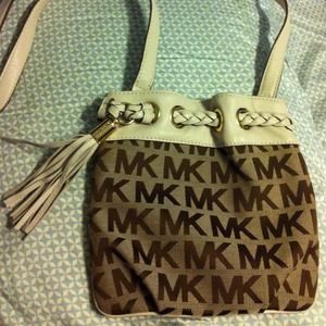 SOLD*Reserve for @ natdar73 Brown/off white MK bag