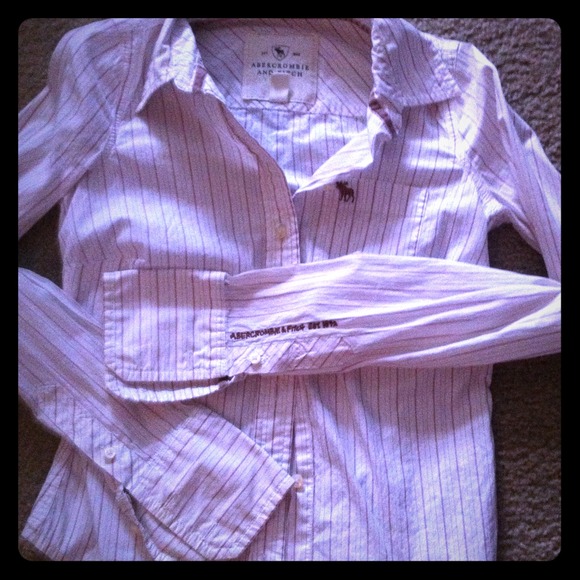 🐯Abercrombie shirt !!💗