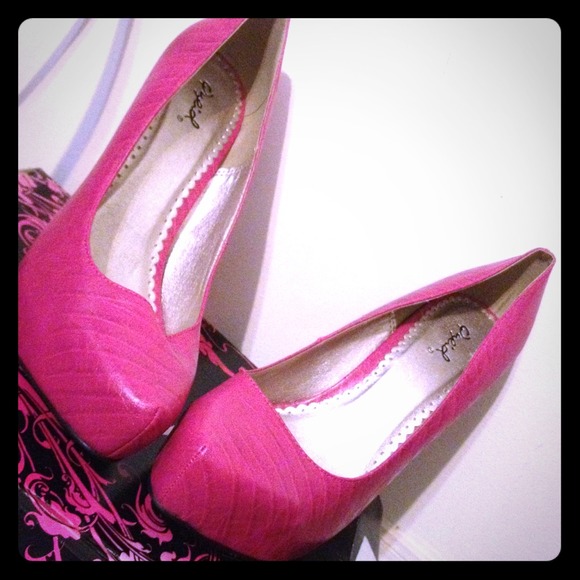 Pink heels