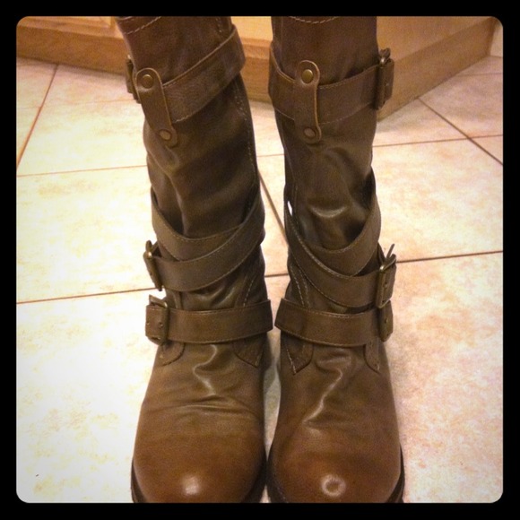 Very cute boots.
