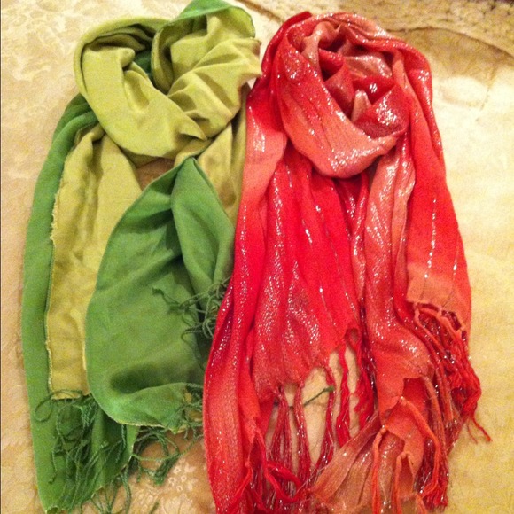 🎃RESERVED🎃Pretty scarves duo
