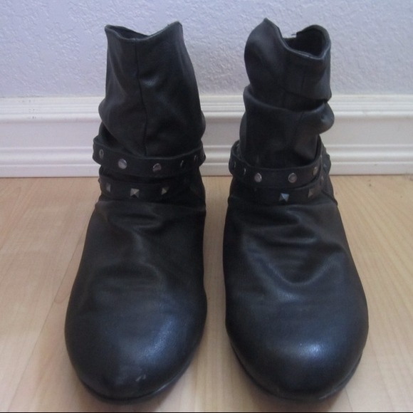 American Eagle studded ankle boots