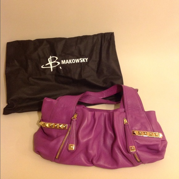 B. Makowsky Sydney Satchel