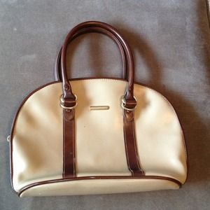 Liz Claiborne Handbags - 👜Vintage Liz Claiborne Purse👜 Liz Claiborne Handbags - 👜Vintage Liz Claiborne Purse👜
