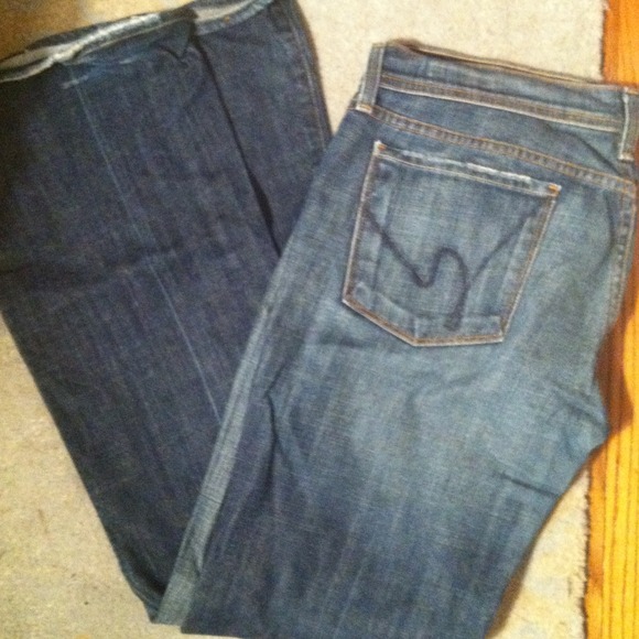 SOLD- Citizens of Humanity low waist flare Size 32