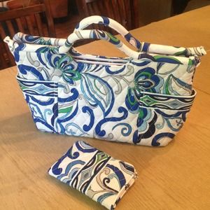 💢SOLD💢VERA BRADLEY bag + wallet