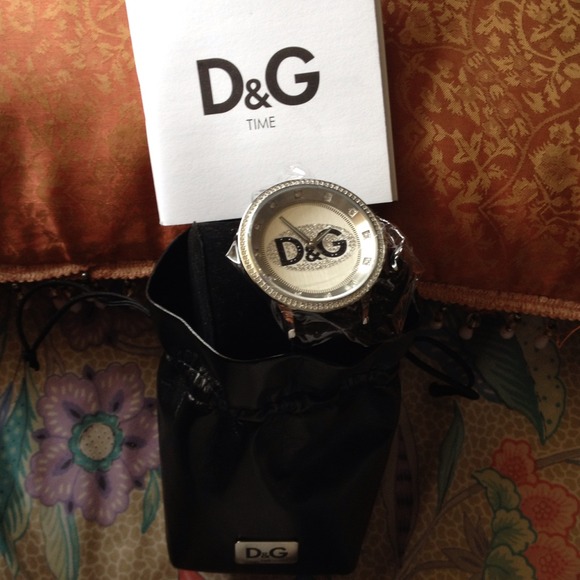 SOLD💋 - Picture 2 of 3