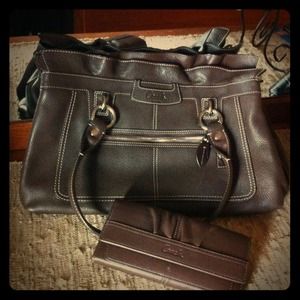 COACH brown leather bag and wallet. Nearly new.