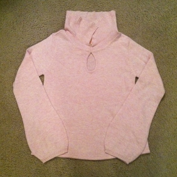 Light pink sweater