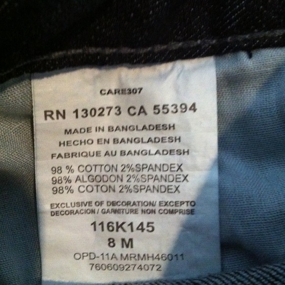 NWT Distressed Denim Jean SLIMING SHORTS - Picture 4 of 4