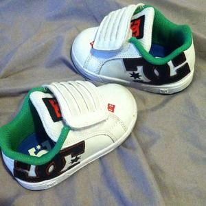 DC's Toddler  size 5 DC