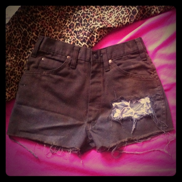 Brown ombré, laces & distressed highwaistd shorts - Picture 1 of 2