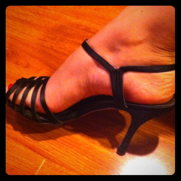 Black stripe heels