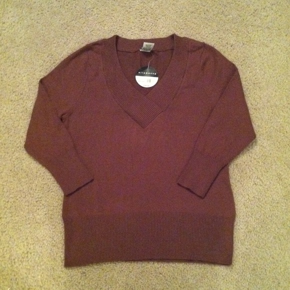 NWT Brown sweater