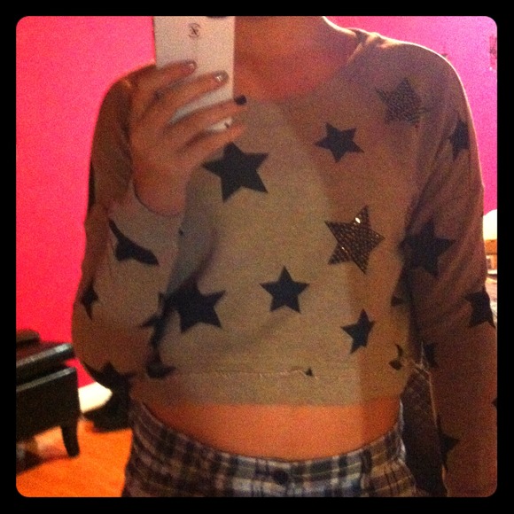 🚨Sold🚨Retro star sweater