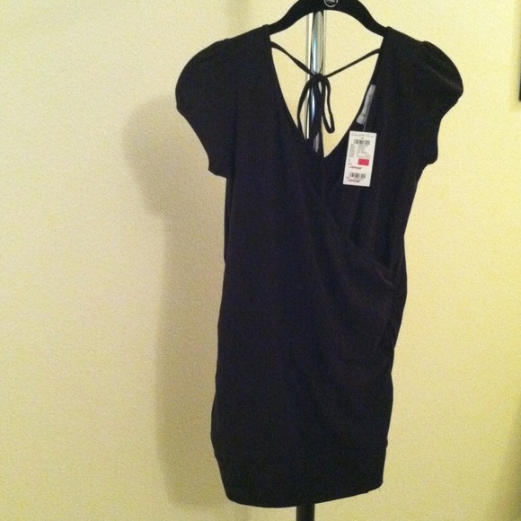 NWT Cute black shirt