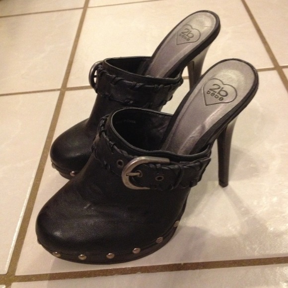 •SOLD• 2B BEBE Clogs