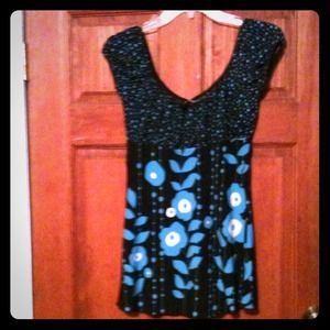 pretty black & blue shirt