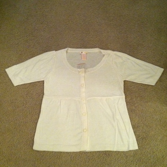 NWOT cream/off white cardigan