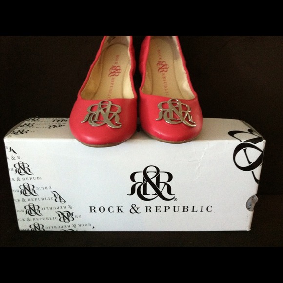 Rock & Republic Flats-New with Box - Picture 4 of 4