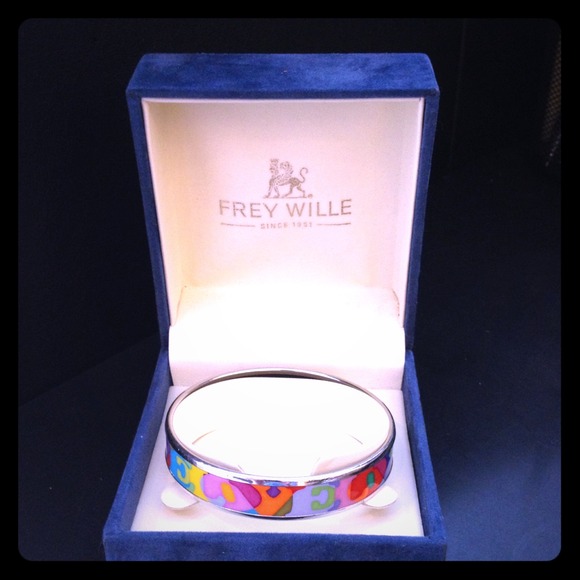 Frey Wille silver bangle from Love collection