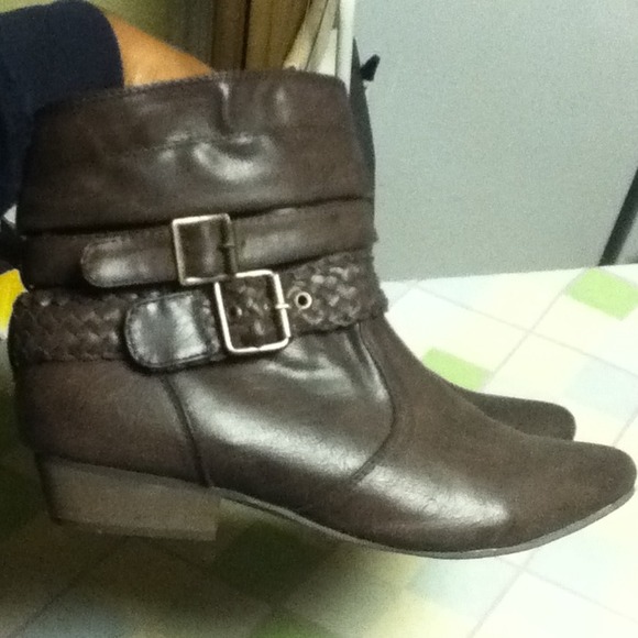 Brown boots